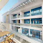 Serene & Modern 1Br Apartment